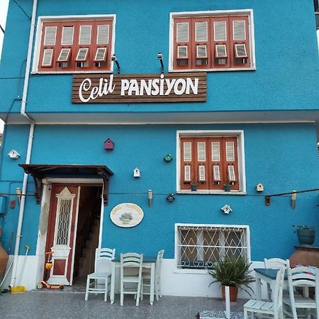 Celil Pansiyon Ayvalı Exteriér fotografie