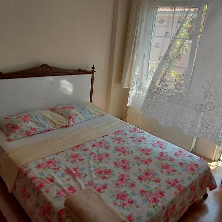 Celil Pansiyon Ayvalı Exteriér fotografie