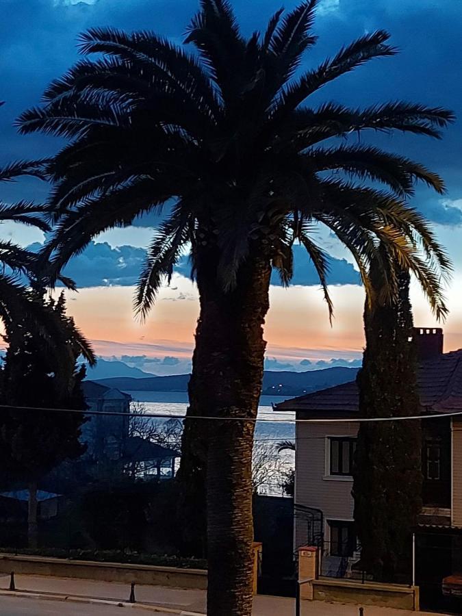Celil Pansiyon Ayvalı Exteriér fotografie